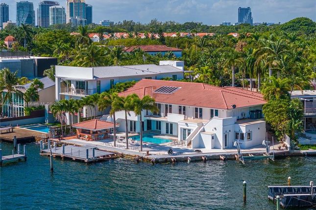 Property for sale in 1740 S Bayshore Ln, Miami, Florida, 33133, United States Of America