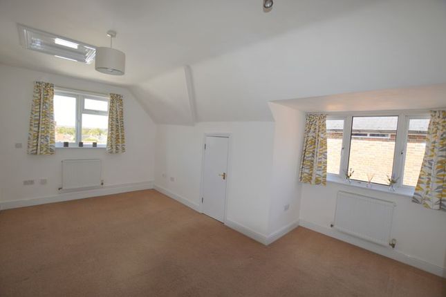 Flat A, The Laurels, Langton Road, Tunbridge Wells photo 2