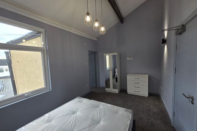 53, Bridgeman Street, Farnworth photo 5
