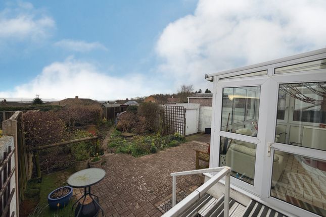 10 Berkeley Crescent, Lydney photo 2