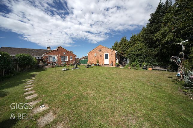 Semi-detached bungalow for sale in Monton Close, Luton, Bedfordshire