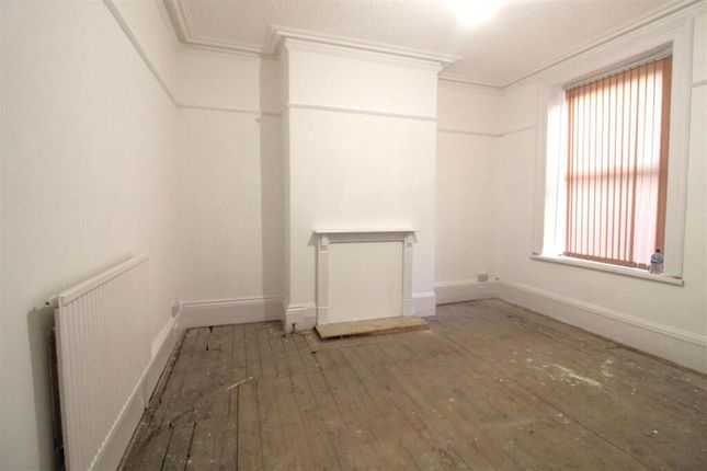 35, Water Street, Huddersfield photo 4
