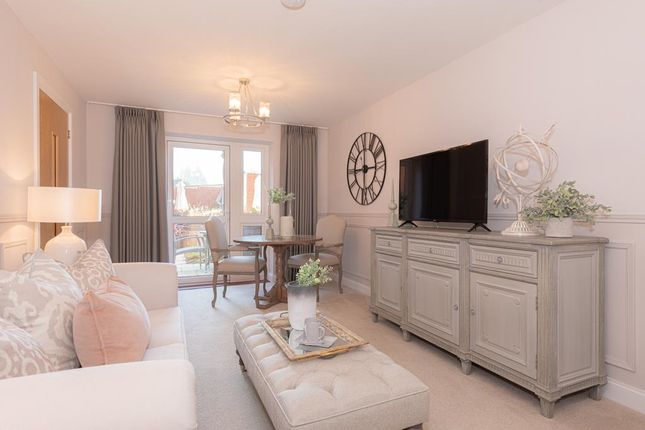 Flat for sale in Goldfinch House, Outwood Lane, Coulsdon