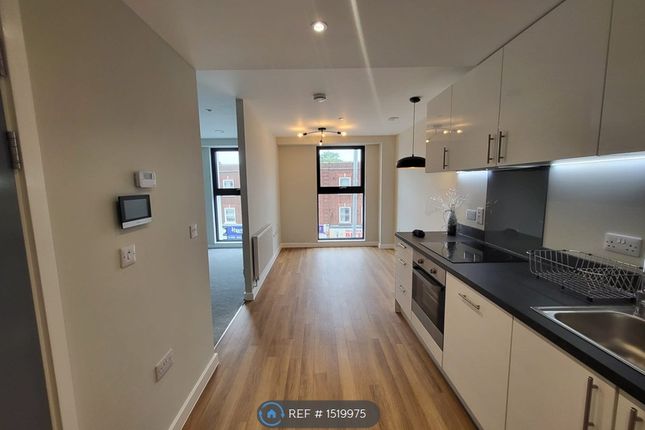Flat, William St, Slough photo 4