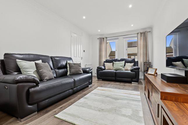 27 Burghmuir Court, Linlithgow photo 5