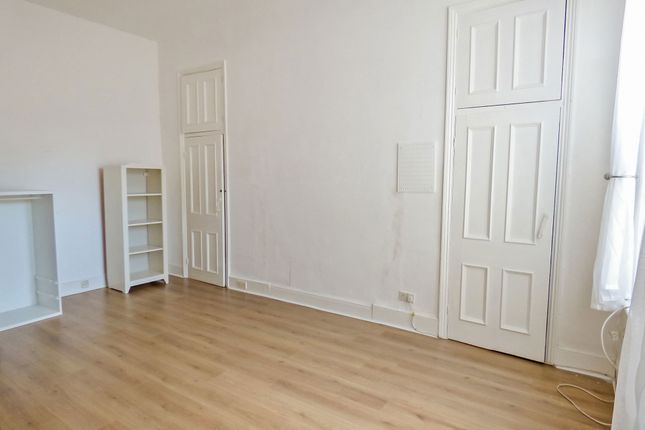3, Edwards Road, Whitley Bay photo 4