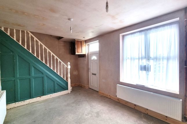 5, Arthur Street, Ammanford photo 3