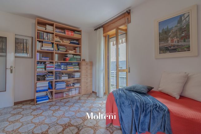 Apartment for sale in Via Venini, Varenna, Lecco, Lombardy, Italy