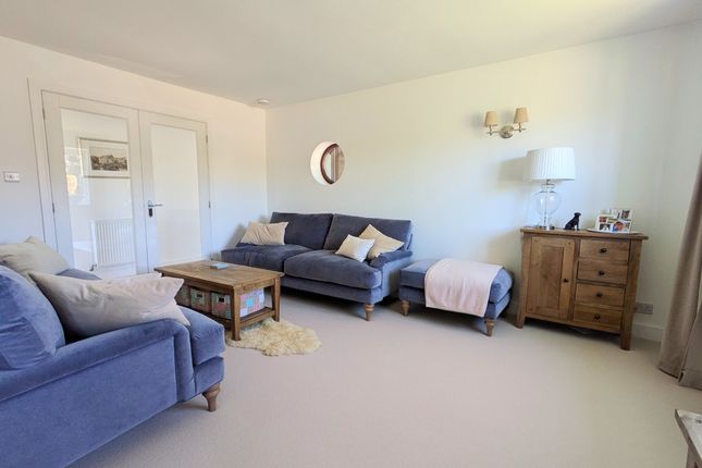 16 Summerfield Close, St. Austell photo 4