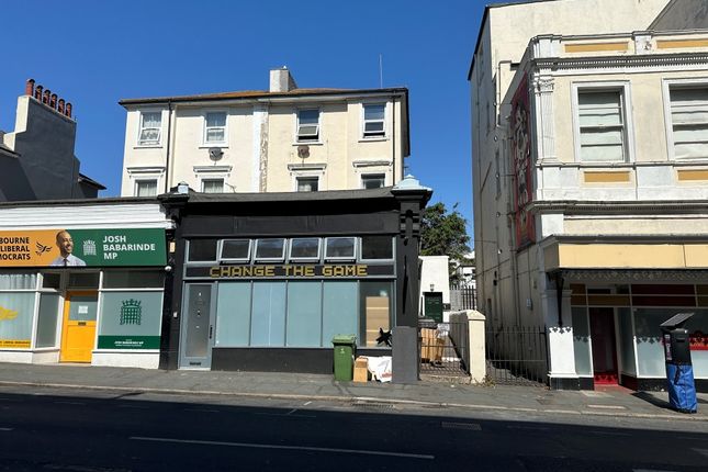 2-bed flat on Flat 3, 104 Seaside Road, Eastbourne, £85,000