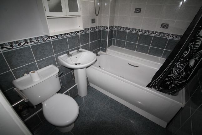 12, Leicester Way, Jarrow photo 5