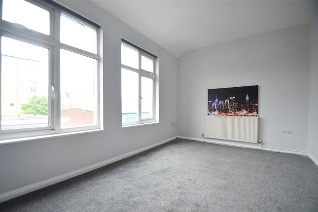 3, 9a, Ross Parade, Wallington photo 3