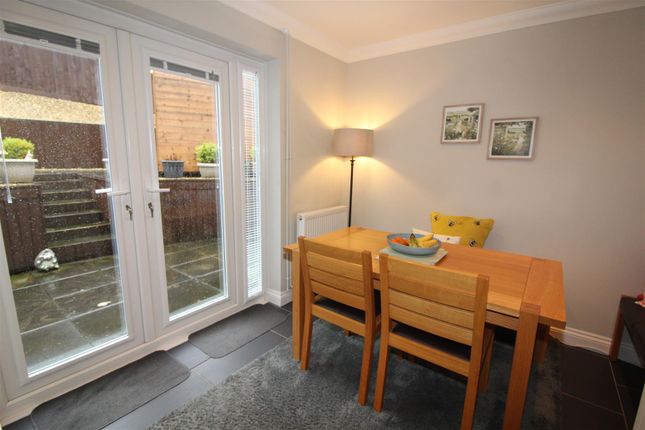 5, Glenview Rise, Newbridge photo 4