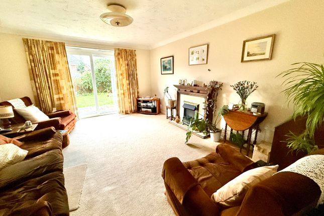 33 Morrison Park Road, West Haddon, Northamptonshire photo 2