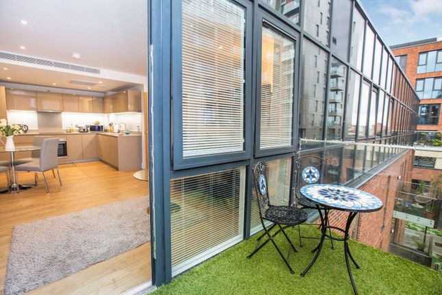 Flat for sale in 17 Violet Road, Bow