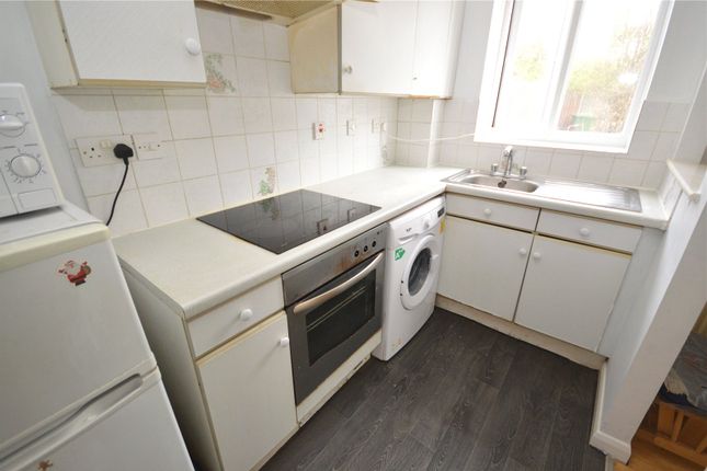 13, Furze Close, Bedfordshire photo 4