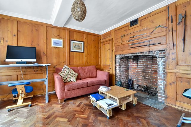4 Bed Town House For Sale In High Street Portsmouth Po1