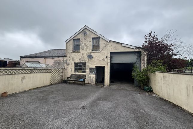 12, Heol Myrddin, Llandeilo photo 2