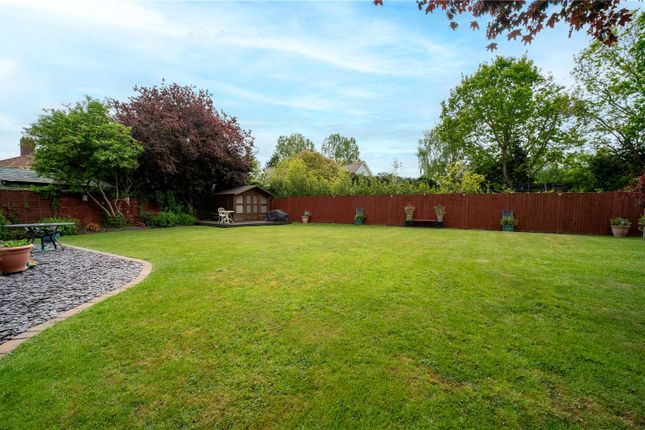 5, Dedham Meade, Colchester photo 4