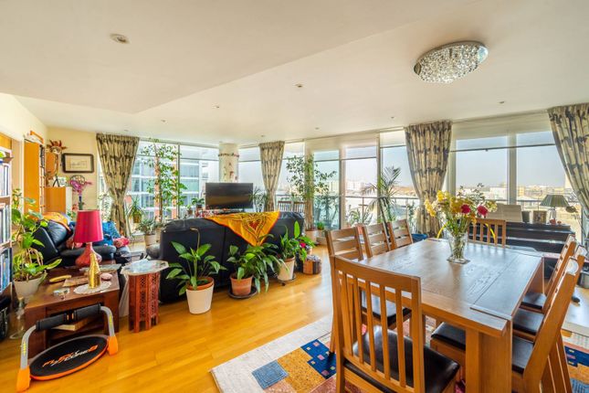 Thumbnail Flat for sale in Baltimore House, Battersea Reach, Wandsworth, London