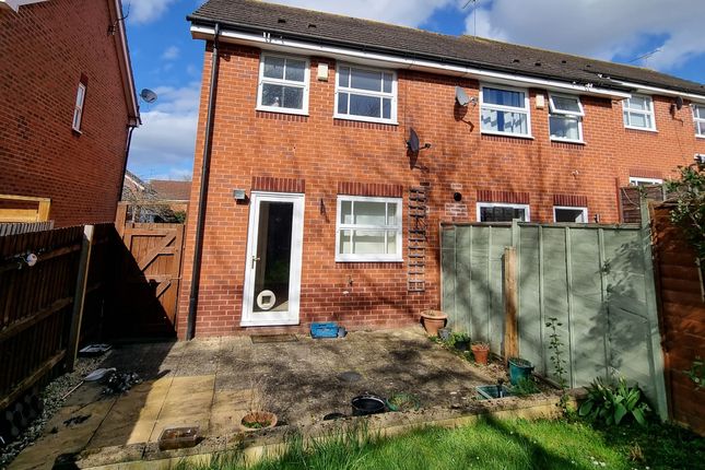 End terrace house to rent in Grove Field, Worcester