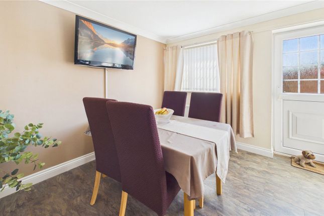 67, Norham Walk, Middlesbrough photo 4