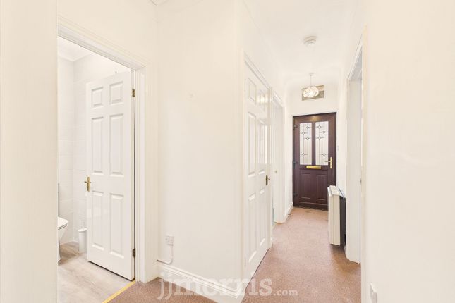 19 Chapelfield Gardens, Narberth photo 2