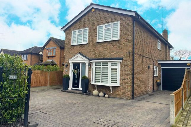 Thumbnail Detached house for sale in Main Road, Hawkwell, Hockley, Essex