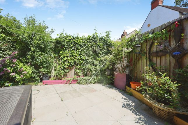142 Boultham Park Road, Lincoln, Lincolnshire photo 2