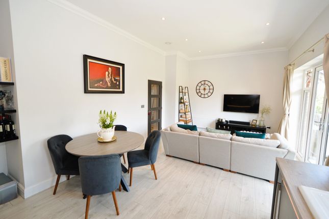 1 Connaught House, 12 London Road, Bagshot photo 4