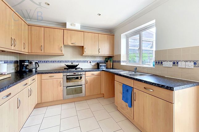 16 Lewis Mews, Snodland photo 4