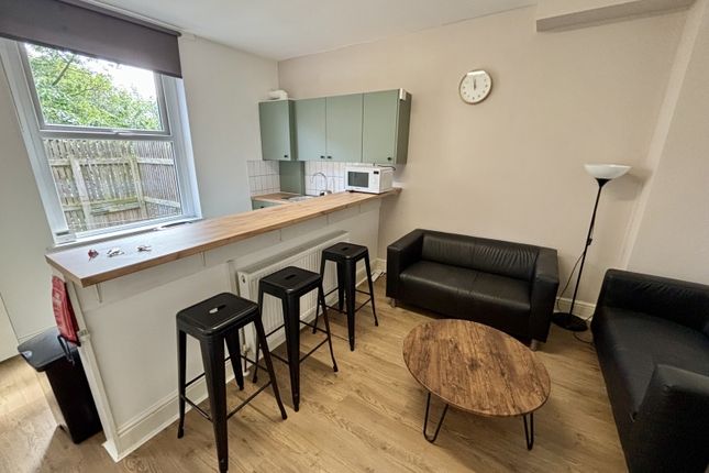 Quarry Mount Terrace Woodhouse, Leeds photo 2