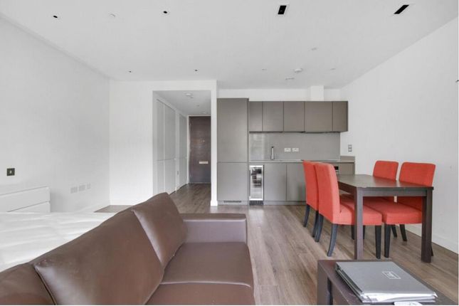 Apartment 513 Cashmere House 37, Leman Street, London photo 4