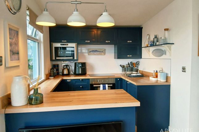 14 Lower Park, Shaldon photo 2