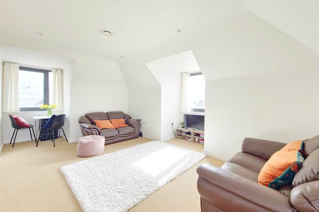Flat 4 Holbrook House, 2c, Suttons Lane, Hornchurch photo 4