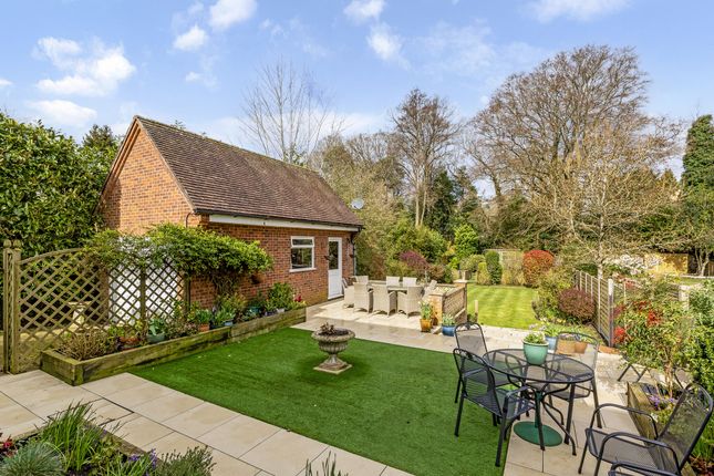 Dalewood, London Road, Ascot photo 2
