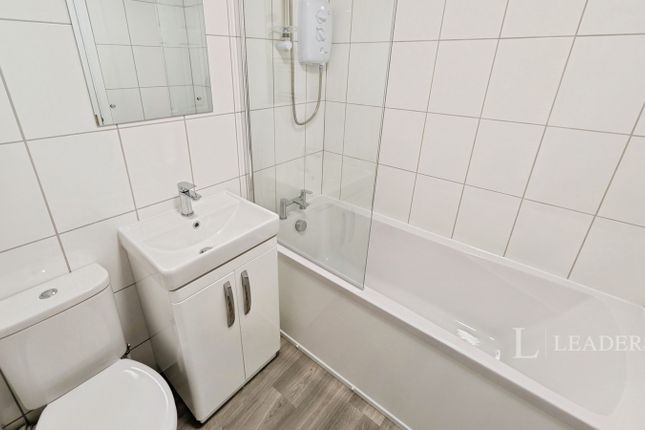2, Laurel Court, Earlsdon photo 3