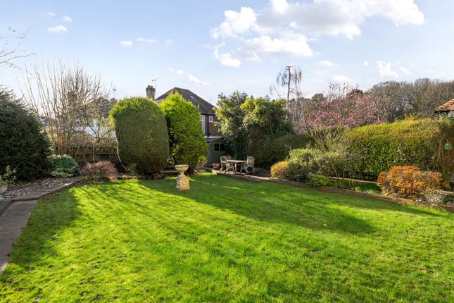 Small Lodge,, Sheath Lane, Oxshott photo 3