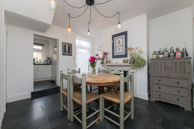 32 Chudleigh Road, Exeter photo 4