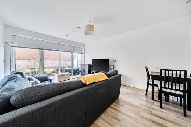 Freedom House Brownlow Road, West Ealing photo 2
