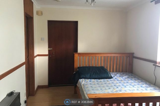 Mansfield Close, Warrington photo 5