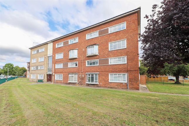 Thumbnail Flat for sale in Harmondsworth Road, West Drayton