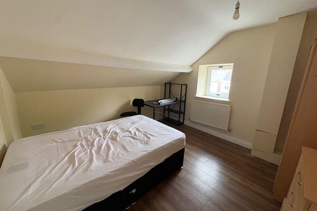 Flat 5, 4 The Grove, Uplands, Swansea photo 4
