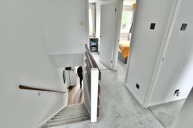 70, Coventry Close, Corfe Mullen photo 4