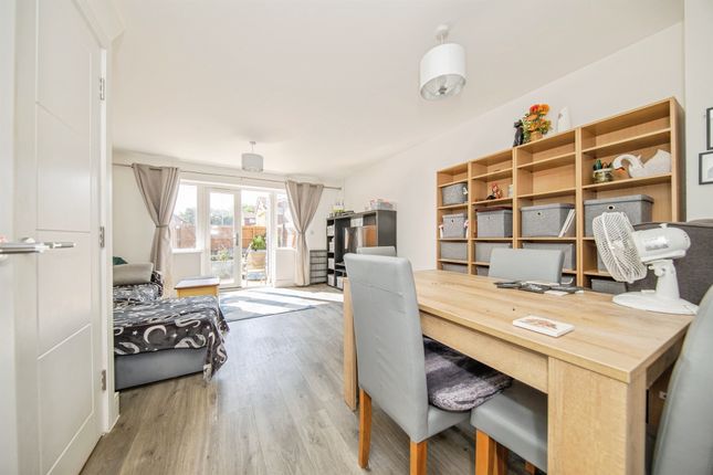 73, Mimas Way, Ipswich photo 4