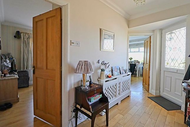 2, School Lane, Benfleet photo 4