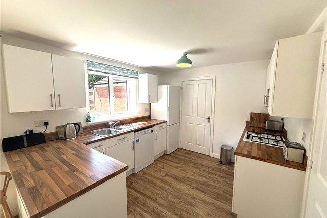 21, Maes Yr Odyn, Pembrokeshire photo 3