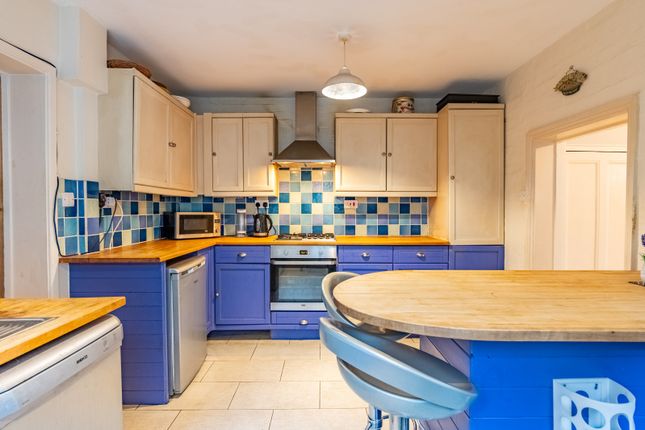End terrace house for sale in Summer Street, Slip End, Luton, Bedfordshire