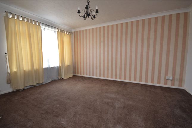 47, Foxglove Close, Essex photo 2