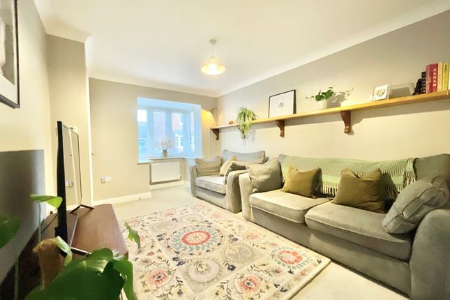 12 Skylark Row, Newcastle photo 2